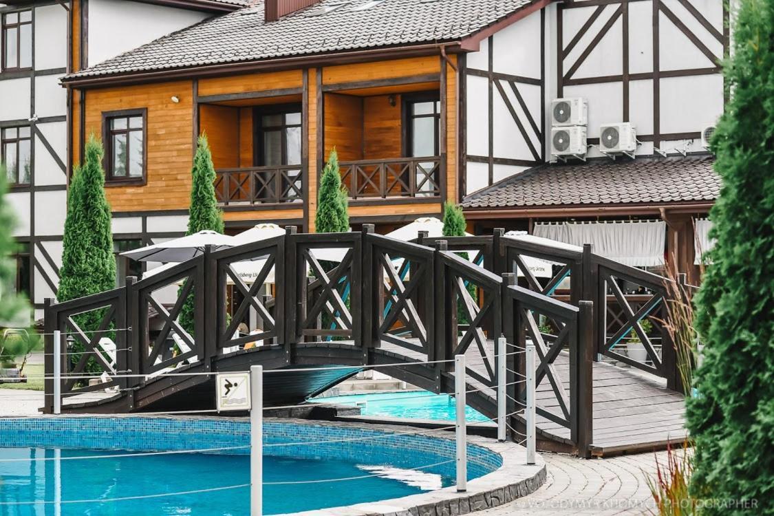 Zagorod Hotel Girka Polonka Luaran gambar