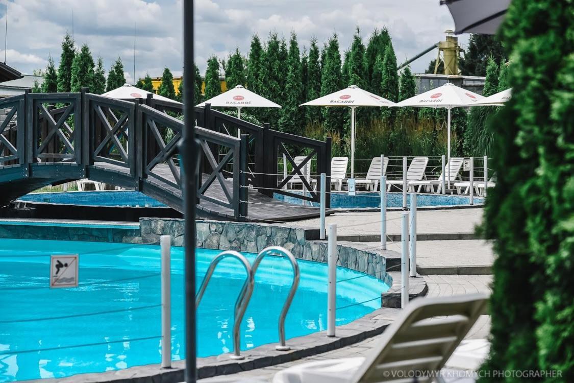 Zagorod Hotel Girka Polonka Luaran gambar