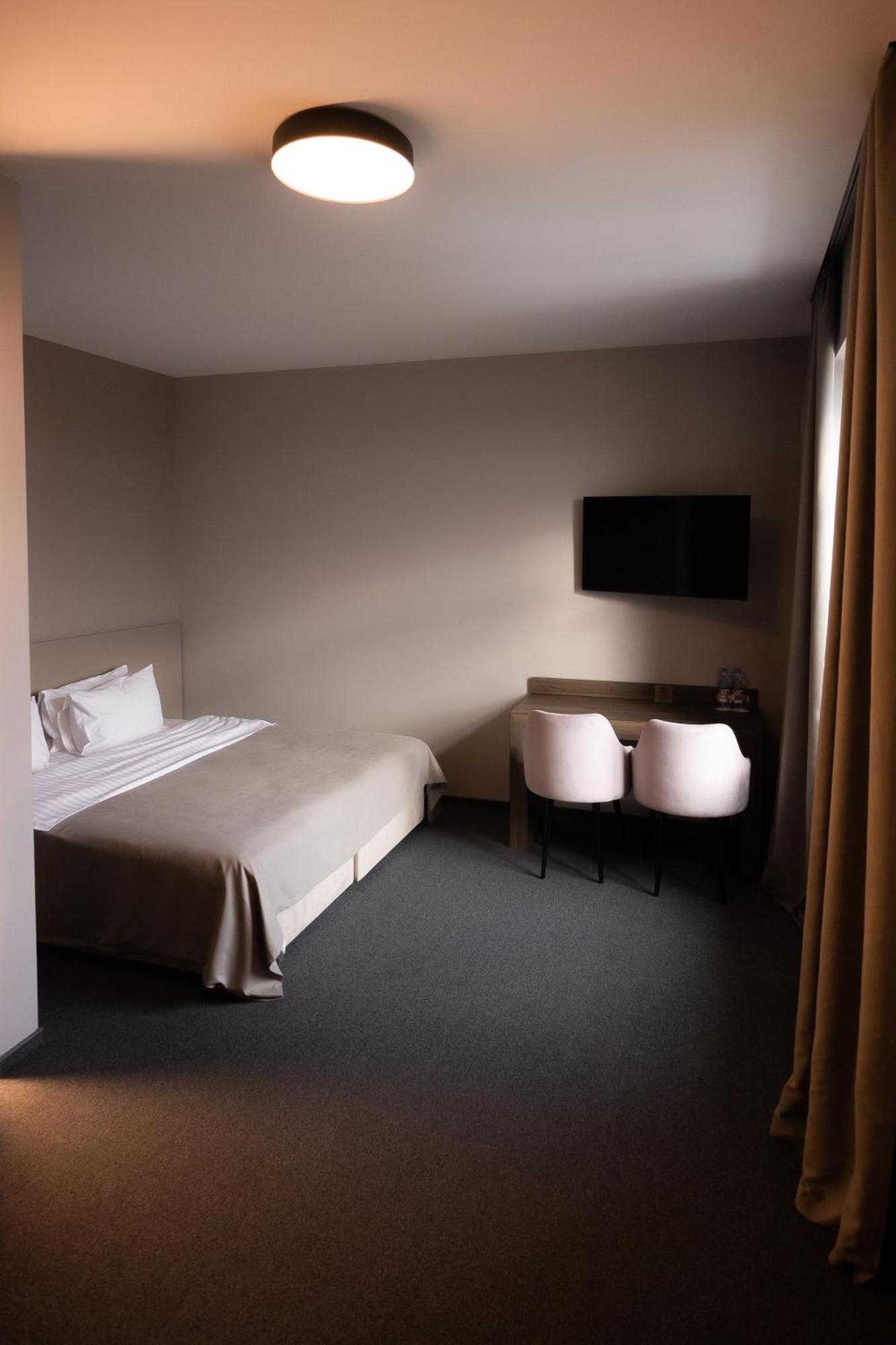 Zagorod Hotel Girka Polonka Luaran gambar
