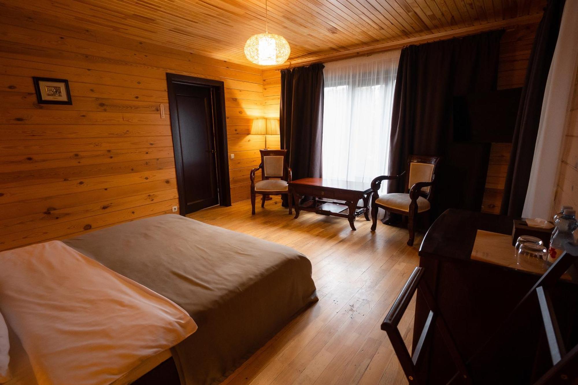 Zagorod Hotel Girka Polonka Luaran gambar